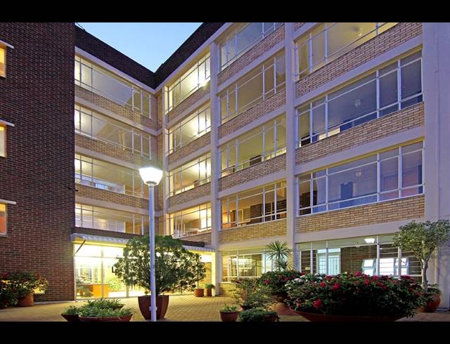 2 BEDROOM SECTIONAL TITLE FOR SALE IN LINKSFIELD